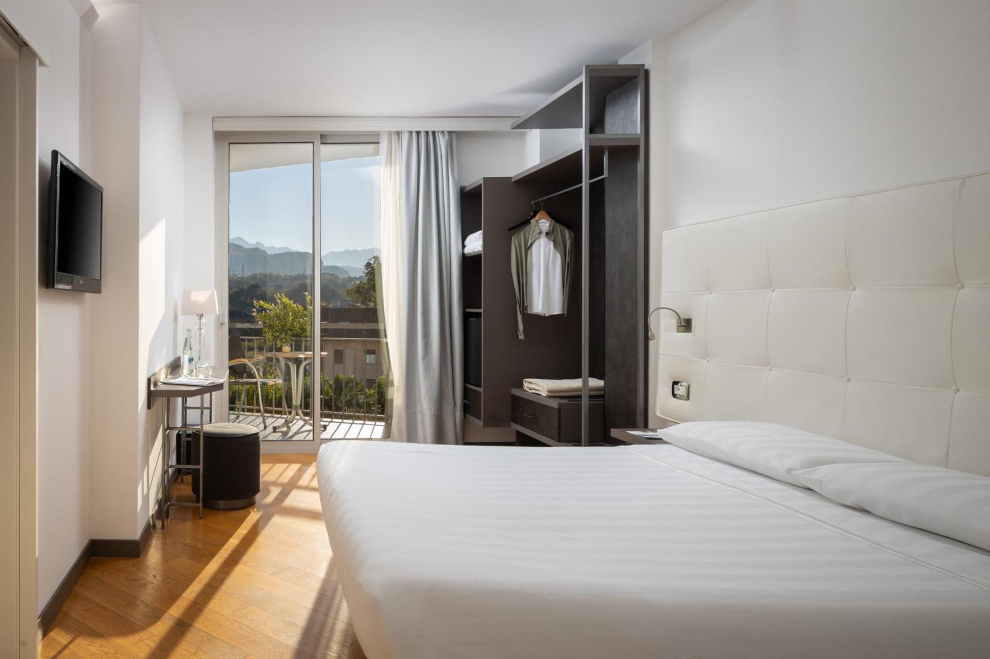 Hotel Continental - Tonelli Hotels Torbole Sul Garda Eksteriør billede
