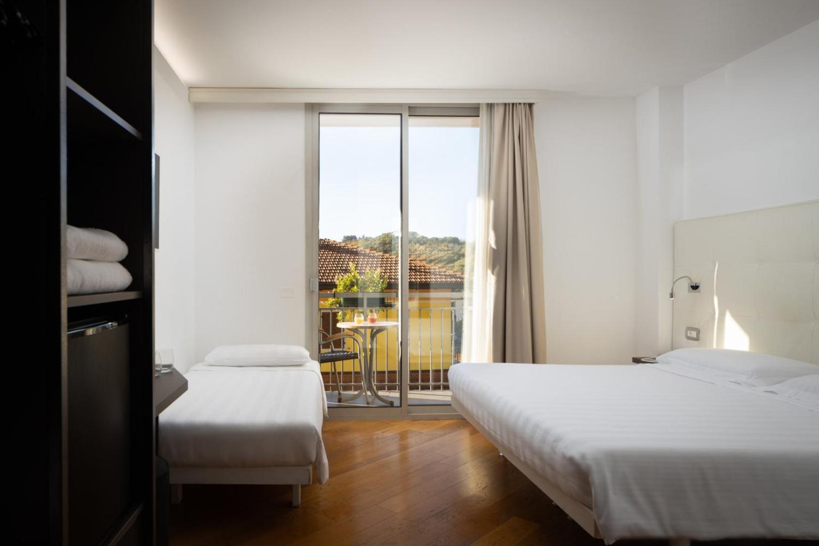 Hotel Continental - Tonelli Hotels Torbole Sul Garda Eksteriør billede