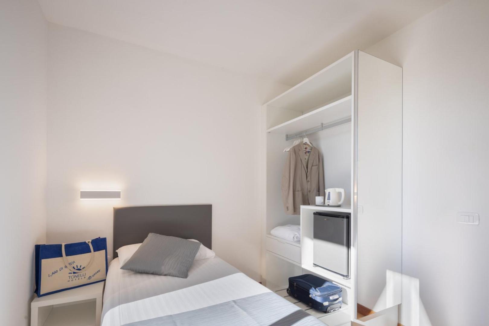 Hotel Continental - Tonelli Hotels Torbole Sul Garda Eksteriør billede
