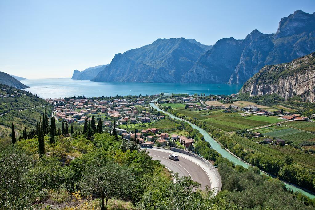 Hotel Continental - Tonelli Hotels Torbole Sul Garda Eksteriør billede