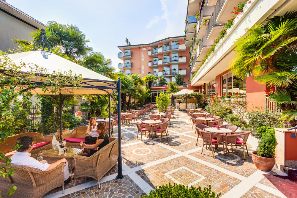Hotel Continental - Tonelli Hotels Torbole Sul Garda Eksteriør billede