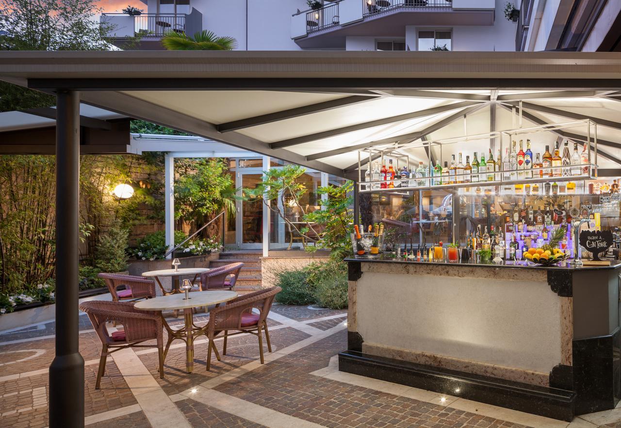 Hotel Continental - Tonelli Hotels Torbole Sul Garda Eksteriør billede